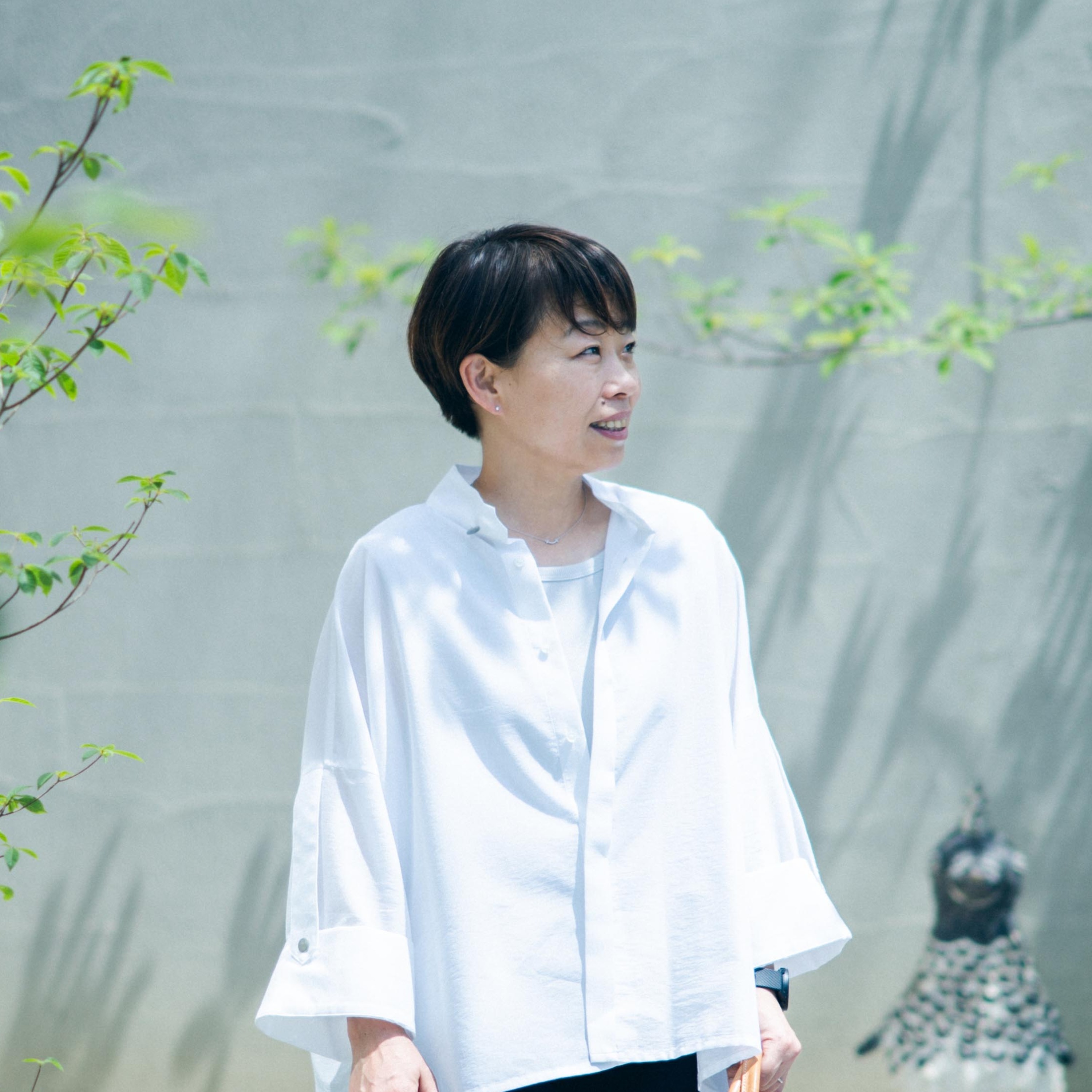 岸絹子
