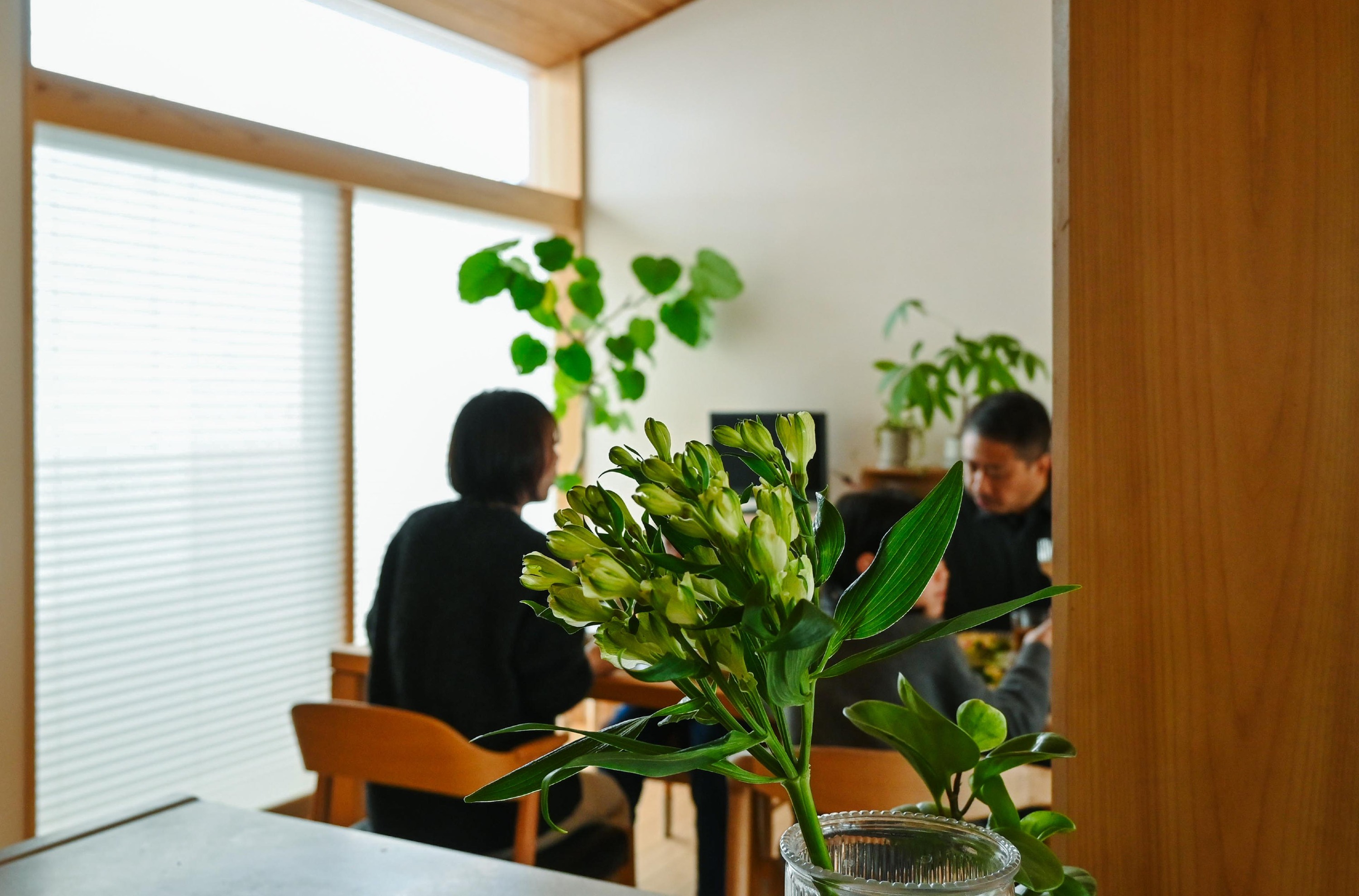 HEARTH LIFE
炎を囲んで人が集い、語らいが生まれる家 6