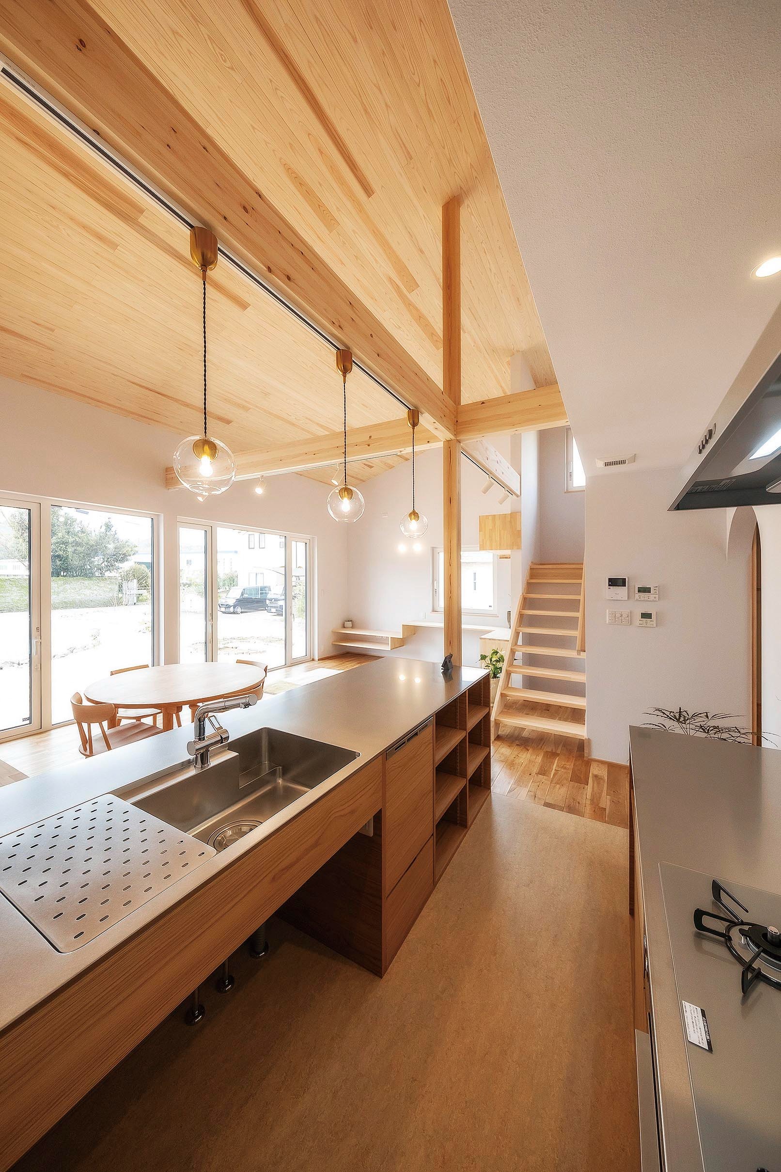 Eco House 庭と建物が高め合う家 3